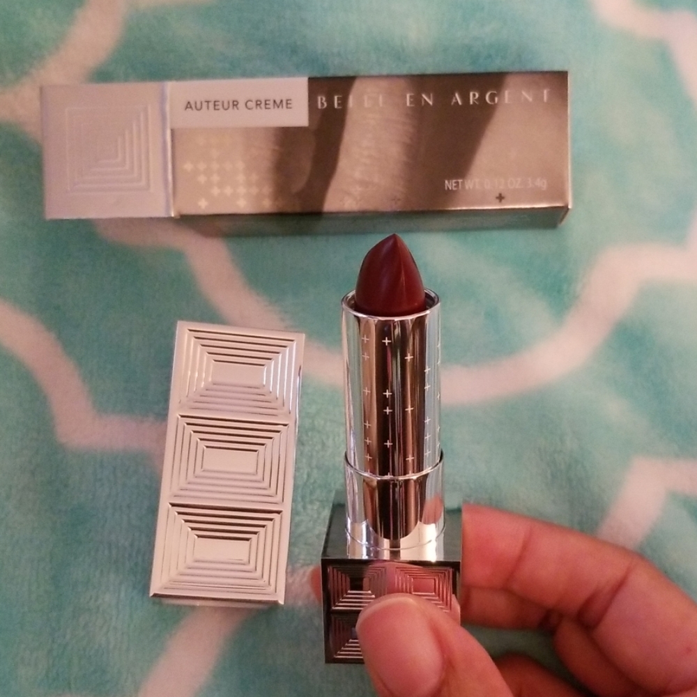 Lipstick in Smoking On Screen